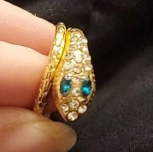 Vintage-Style Snake Ring | Emerald Green Eyes | Adjustable Gold-Tone Crystal